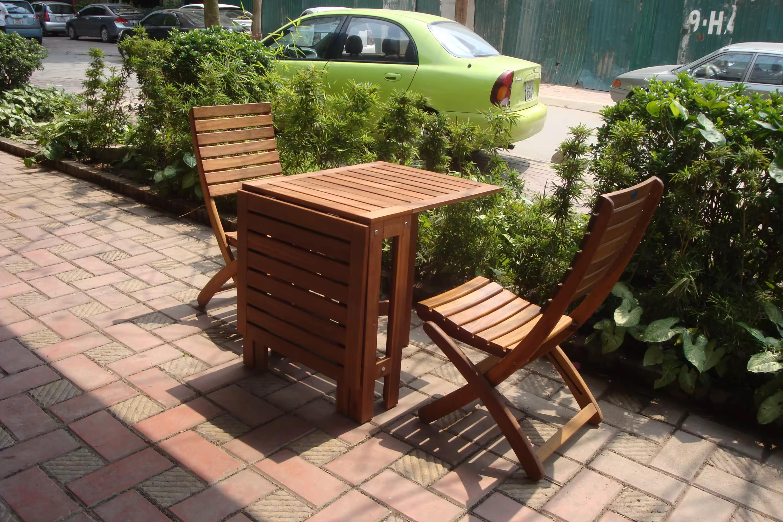 สีน้ำตาล