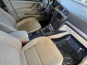 Voiture d'occasion de qualité à prix abordable, Volkswagen e-Golf SEL Premium 2015, conduite à gauche - Product Image 2