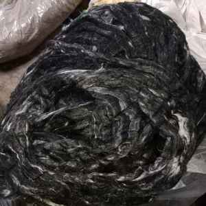 Astilla de seda Sari reciclada multicolor hecha a medida en varios colores ideal para hilanderos y tejedores para reventa - Product Image 6