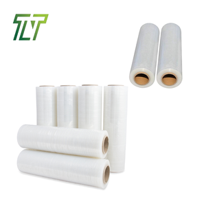 Película elástica Manual de envoltura elástica transparente de PVC de alta resistencia de moda con contención suave de 30cm de ancho para uso industrial de alimentos - Product Image 4