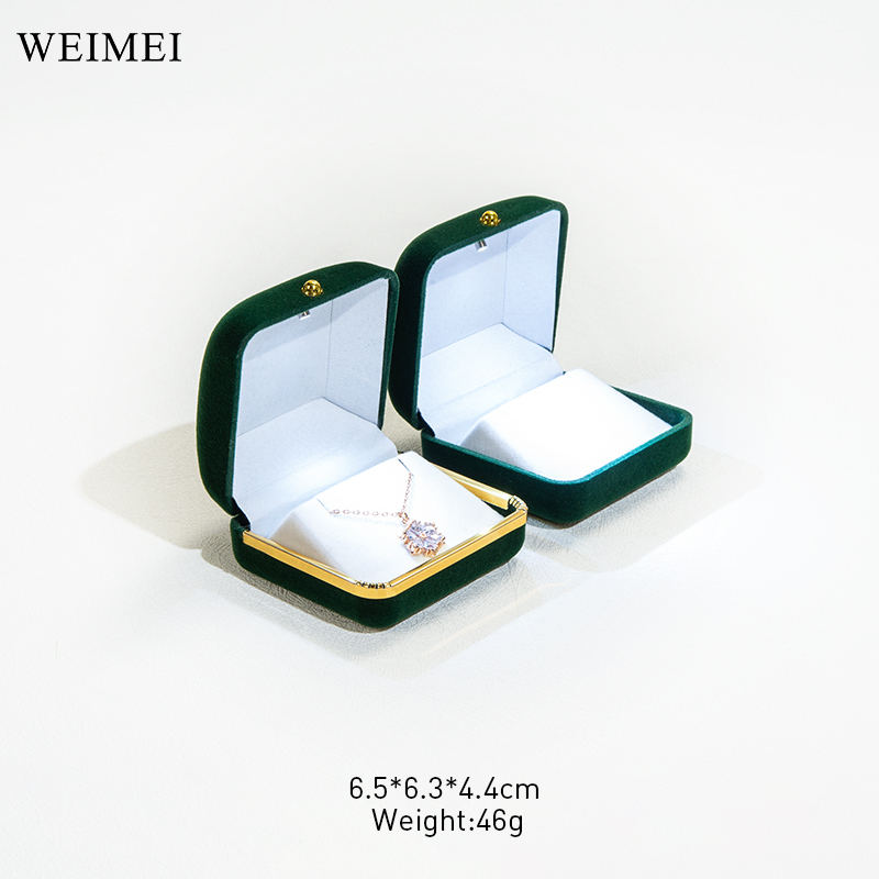 กล่องต่างหู/จี้