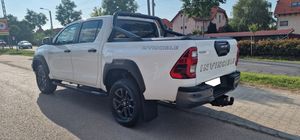 Toyota HiLux Double Cab 4x4 Modèle Aspire D-4D 2023 avec intérieur en cuir foncé conduite à gauche et traction intégrale - Product Image 6