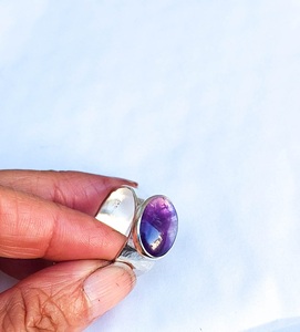 แหวนพลอยสีเงินแบบเรียบง่ายสำหรับผู้หญิงพร้อมพลอยอเมทิสต์ธรรมชาติบางเครื่องประดับสำหรับงานเลี้ยงวันเกิดและงานแต่งงาน - Product Image 6