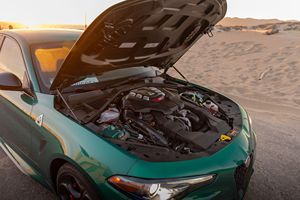 UTILISÉ LHD/RHD 2023 ALFA ROMEO GIULIA QUADRIFOGLIO - Product Image 2