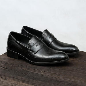 รองเท้าโลฟเฟอร์หนังวัวเย็บมือพร้อมดีเทลตกแต่งและรองรับอุ้งเท้า รองเท้าธุรกิจสำหรับผู้ชาย รองเท้าเดรส - Product Image 3