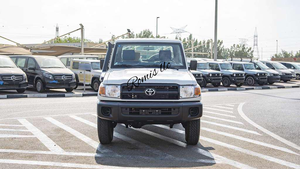 รถมือสอง Toyota Land Cruiser 79 Pickup 5 ประตู 5 ที่นั่ง SUV 8 สูบ 4.5L ดีเซล เกียร์ธรรมดา พวงมาลัยซ้าย เบาะผ้าสีเข้ม ปี 2020 จากเจ้าของคนแรก - Product Image 5