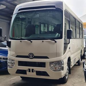 Pedido a granel disponible usado Toyota Coaster 23 asientos Coach Bus bastante usado volante a la izquierda y a la derecha envío rápido Comprar ahora en stock - Product Image 1