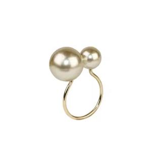 Anneau de serviette en perles, luxe léger, perles brillantes, en forme de U, anneau de serviette de mariage, anneau de serviette en papier - Product Image 1