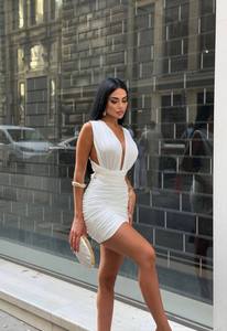 Robe midi moulante blanche à col en V profond avec design froncé, sans manches, unie, tissée, taille naturelle, respirante, pour le bureau, style été - Product Image 1