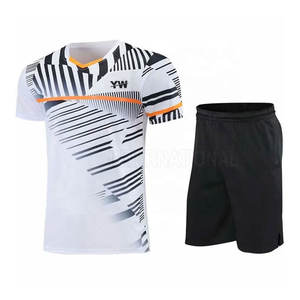 Jersey de voleibol ligero de alta calidad hecho en Pakistán, conjunto de uniforme de último diseño, ropa de voleibol esencial - Product Image 1