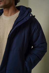 แจ็กเก็ตทรงสูงแบบมีซิปรูดแนวสตรีทของผู้ชายปกเสื้อมีฮู้ดสีน้ำเงินเข้มดีไซน์บับเบิ้ลสีโอเวอร์ไซส์สำหรับทุกเพศ - Product Image 4