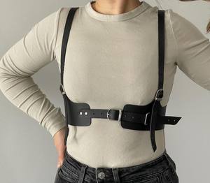 Ceinture de harnais de poitrine en cuir véritable noir accessoire de corps gothique réglable LWH-0060 - Product Image 1