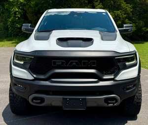 Dodge RAM 1500 TRX 2024 Usada, Cabina Doble, 4x4, Turbo, Asientos de Cuero Oscuro, Paquetes Power/SE/Trailer, Bluetooth, Navegación, Techo Solar - Product Image 1