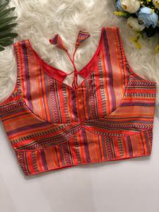 Vente chaude Belle Dressing Fancy Outfit À La Mode Multy Color Heavy Banarasi Silk Blouse Fournisseur et exportateur indien - Product Image 3