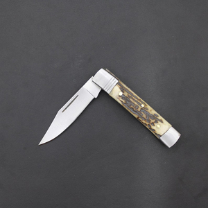 Navaja Plegable Hecha a Mano de Acero D2 con Mango de Cuerno de Ciervo y Funda de Cuero - Product Image 4