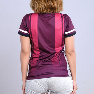 Vente en gros de t-shirts à sublimation en polyester 100% pour femmes nouvelle tendance d'été avec logo personnalisé t-shirt à sublimation surdimensionné - Product Image 2