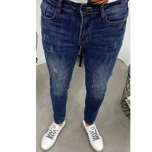 Erkek kot moda tasarımcı Denim mavi pantolon erkekler için pantolon düğme Fly kot mavi kot erkekler için