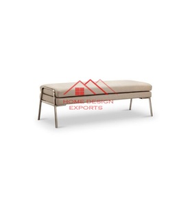 Banc en métal décoratif pour la maison de luxe - Product Image 1