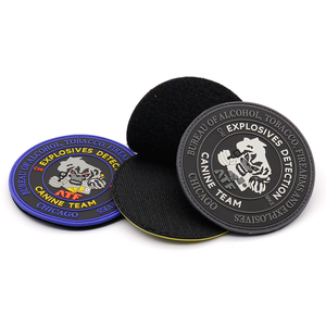 2025 nouveauté sur mesure en gros 3D en caoutchouc souple PVC Silicone étiquette Patch Sport Style coudre Logo coeur fleur chapeau - Product Image 2