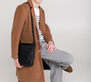 Sacs à bandoulière vintage pour femme en cuir avec design d'appareil photo LCS-0038 - Product Image 3