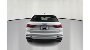 Audi Q3 2024 pour S Line Premium 45 TFSI, en excellent état - Product Image 5