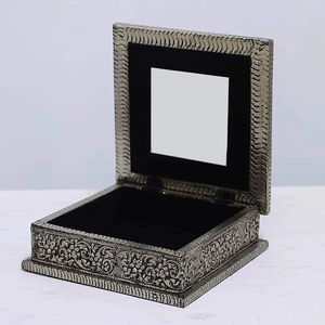 กล่องโลหะทำด้วยมือนกยูงตกแต่งด้วยโทนสีฟ้าเงินสง่างามทำจากทองเหลืองนิกเกิลมีนกยูงสองตัวสำหรับเก็บเครื่องประดับ - Product Image 2