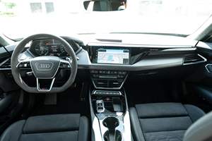 Audi RS e-tron GT Usado 2024 - Product Image 5