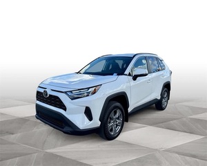 Toyota RAV4 XLE FWD Sport Utility 2024 Usado en Buen Estado - con Bajo Kilometraje - Product Image 1
