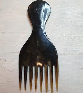 Peigne en corne de buffle pour les soins des cheveux et un style élégant de haute qualité - Product Image 6