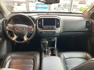 GMC Canyon Denali 2019 - Product Image 2