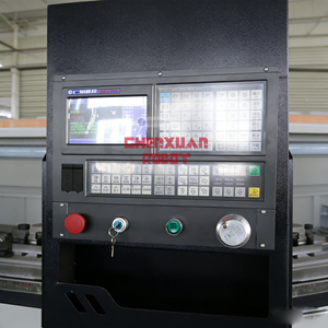 เครื่องกลึงซีเอ็นซี CK6150 ระยะหมุนสูงสุด 500 มม. สำหรับงานกลึงโลหะหนัก  แกนหมุนแบบ MT6 ความยาวชิ้นงาน 2000 มม. โครงสร้างแข็งแรงสูง - Product Image 3