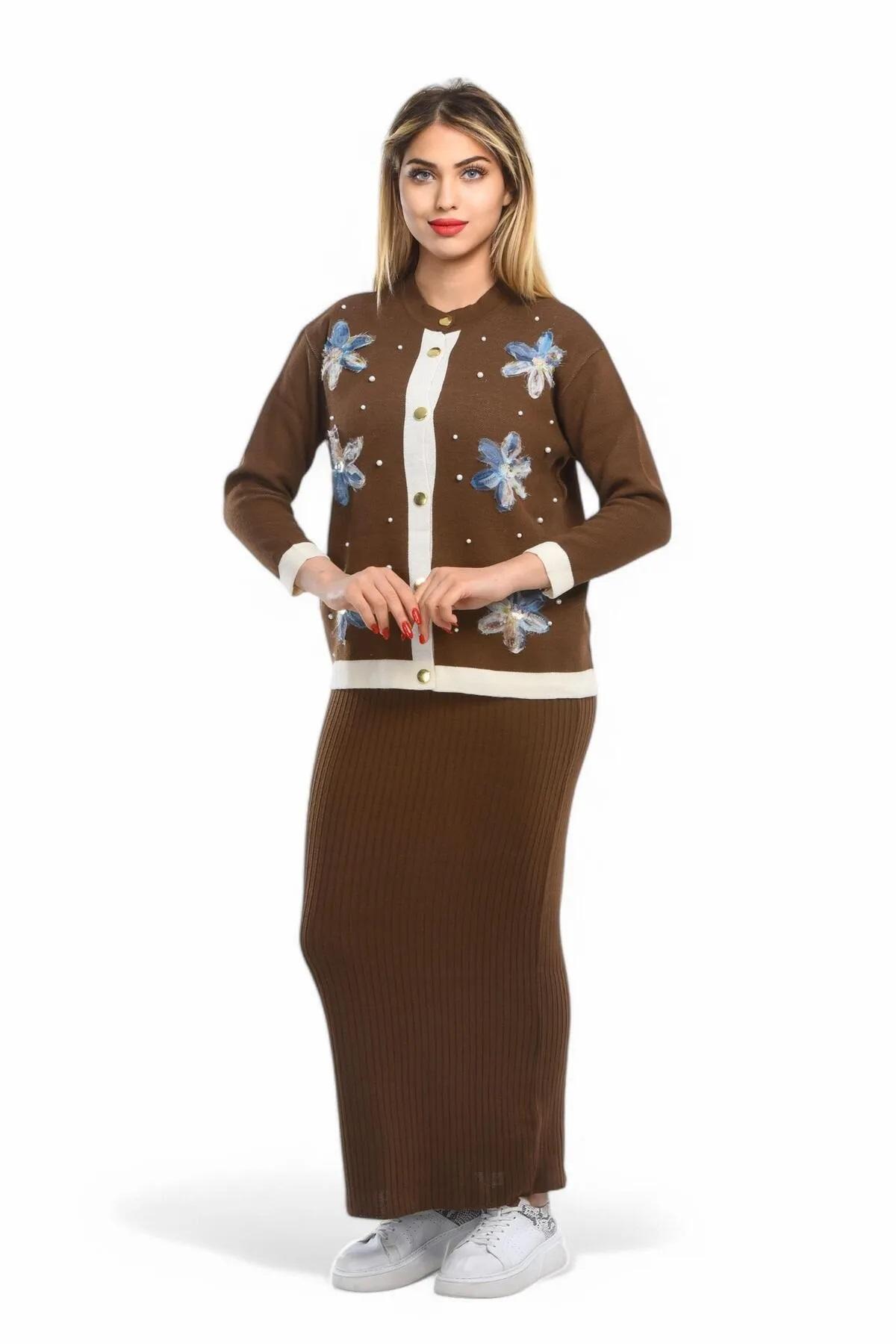 สีน้ำตาล