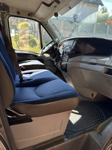 Camión Diésel Usado 2024 35C18, 177HP, 17.700 Millas, 2 Camarotes, 2 Ejes, Transmisión Automática, Neumáticos R17, Volante a la Izquierda, Asientos de Cuero - Product Image 5