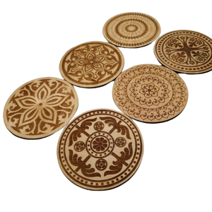 Posavasos de madera de nogal de forma redondeada para bebidas, posavasos de madera para bebidas calientes y frías, posavasos personalizados a un precio económico - Product Image 3