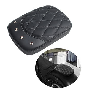 Cojín de asiento de almohada de cuero negro personalizado para Honda Yamaha Bobber <span class=keywords><strong>Chopper</strong></span> Sportster conductor delantero motocicleta cojín respaldos - Product Image 2