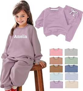 Conjunto Deportivo Personalizado de Poliéster con Cierre, Sudadera con Capucha y Pantalones Deportivos Ecológicos Unisex para Invierno para Bebés Niños y Niñas - Product Image 1