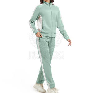 Ensemble de survêtement pour femmes à la mode Tenue deux pièces en polyester pour la course et le salon Survêtements en polyester - Product Image 4