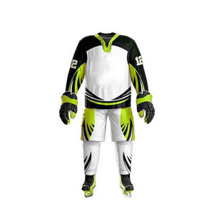 Uniforme de hockey sur glace de l'équipe Slim Fit matériel durable uniforme de hockey sur glace confortable fabriqué au Pakistan - Product Image 1