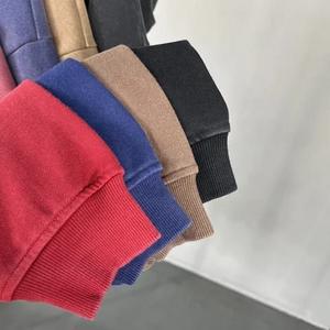 Sudadera con capucha recortada de lana desgastada con lavado ácido para hombre con logotipo personalizado, accesorios de invierno en relieve con diseño 3D a la moda - Product Image 4