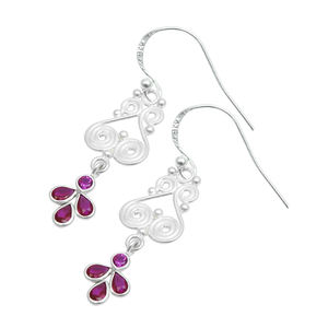 Pendientes clásicos de aspecto elegante de Zirconia cúbica rubí de Plata de Ley 925 para ella, fabricante de joyas de diseño personalizado, exportador indio - Product Image 1