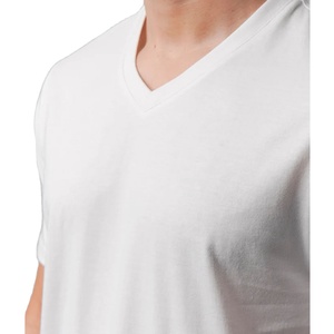 เสื้อยืดผู้ชายคอวี ผ้าฝ้าย 100% คุณภาพพรีเมียม แบบกำหนดเอง พร้อมบริการ OEM ระบายอากาศได้ดี  รับสกรีนโลโก้ตามแบบ - Product Image 2