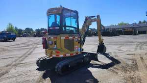 Mini-excavatrice sur chenilles hydraulique CAT 303CR d'occasion de haute qualité, 3 tonnes, fabriquée au Japon - Product Image 3