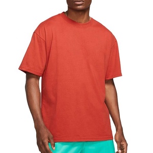 Camiseta personalizada de algodón pesado para hombre, ropa de moda con manga impresa con logotipo OEM, etiqueta tejida bordada, etiquetas colgantes, camiseta - Product Image 1