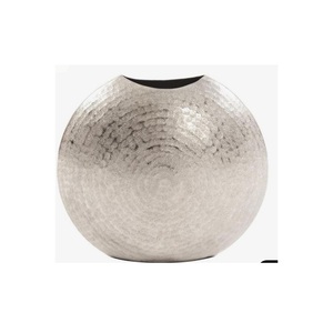 Jarrón de Flores de Lujo al por Mayor, Alto, con Textura de Líneas Plateadas, Decoración Moderna de Piso Metálico Cepillado para Bodas y Centros de Mesa para el Hogar - Product Image 2