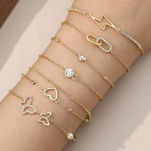 Plata de Ley S925, Diseño Hueco de Mariposa y Corazón con Circones, Baño de Rodio y Oro, Incrustaciones de Diamantes, Patrón Floral Religioso, Perlas - Product Image 1