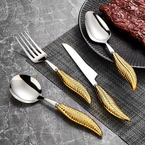 Ensemble de couverts en acier inoxydable de haute qualité, magnifique et élégant, assure que chaque ustensile reste sans rouille et sûr pour les repas quotidiens. - Product Image 2