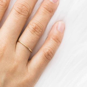 Bague en argent sterling 925 unique pour femmes plaqué or 18 carats bague de fiançailles en diamant minimaliste fête de mariage bijoux en gros - Product Image 4