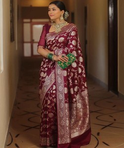 CRÉATEUR LICHI SOIE JACQUARD TRAVAIL SAREE AVEC CHEMISIER NON COUDU VÊTEMENT DE MARIAGE PRIX DE GROS VÊTEMENT ETHNIQUE MARRON - Product Image 5