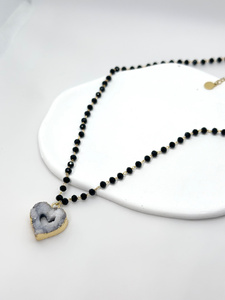 สร้อยคอสแตนเลสสตีลสำหรับผู้หญิงใส่ในฤดูร้อนสร้อยคอจี้หัวใจแบบมินิมอลลิสต์ลูกปัดสีดำสำหรับงานปาร์ตี้แฟชั่น - Product Image 2