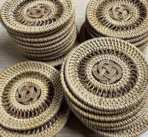 Découvrez le charme du rotin: assiettes en rotin d'origine vietnamienne, fabriquées naturellement pour une utilisation à la mode et sans effort en rotin - Product Image 4